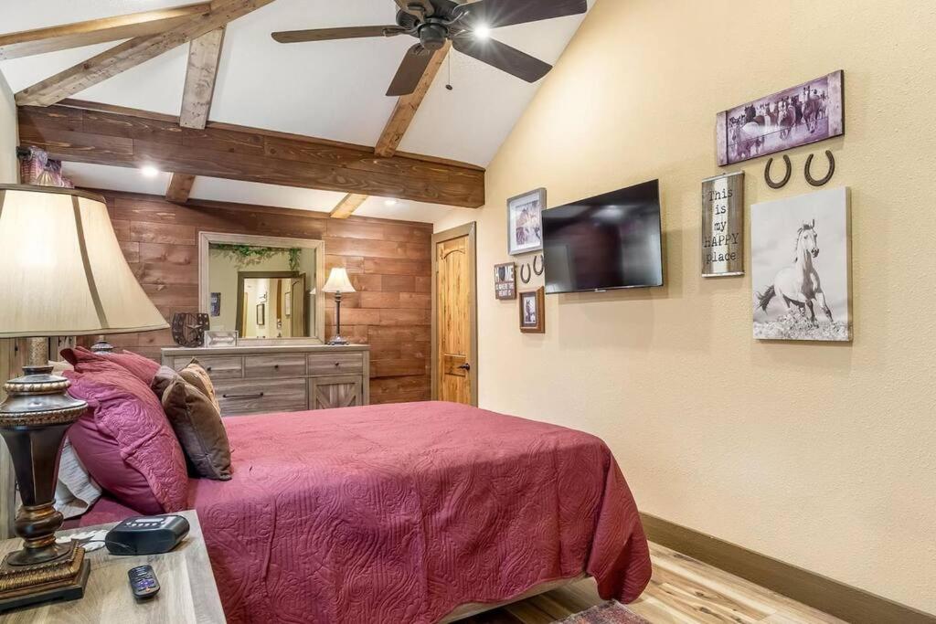 Cowboy Inn — photo 5