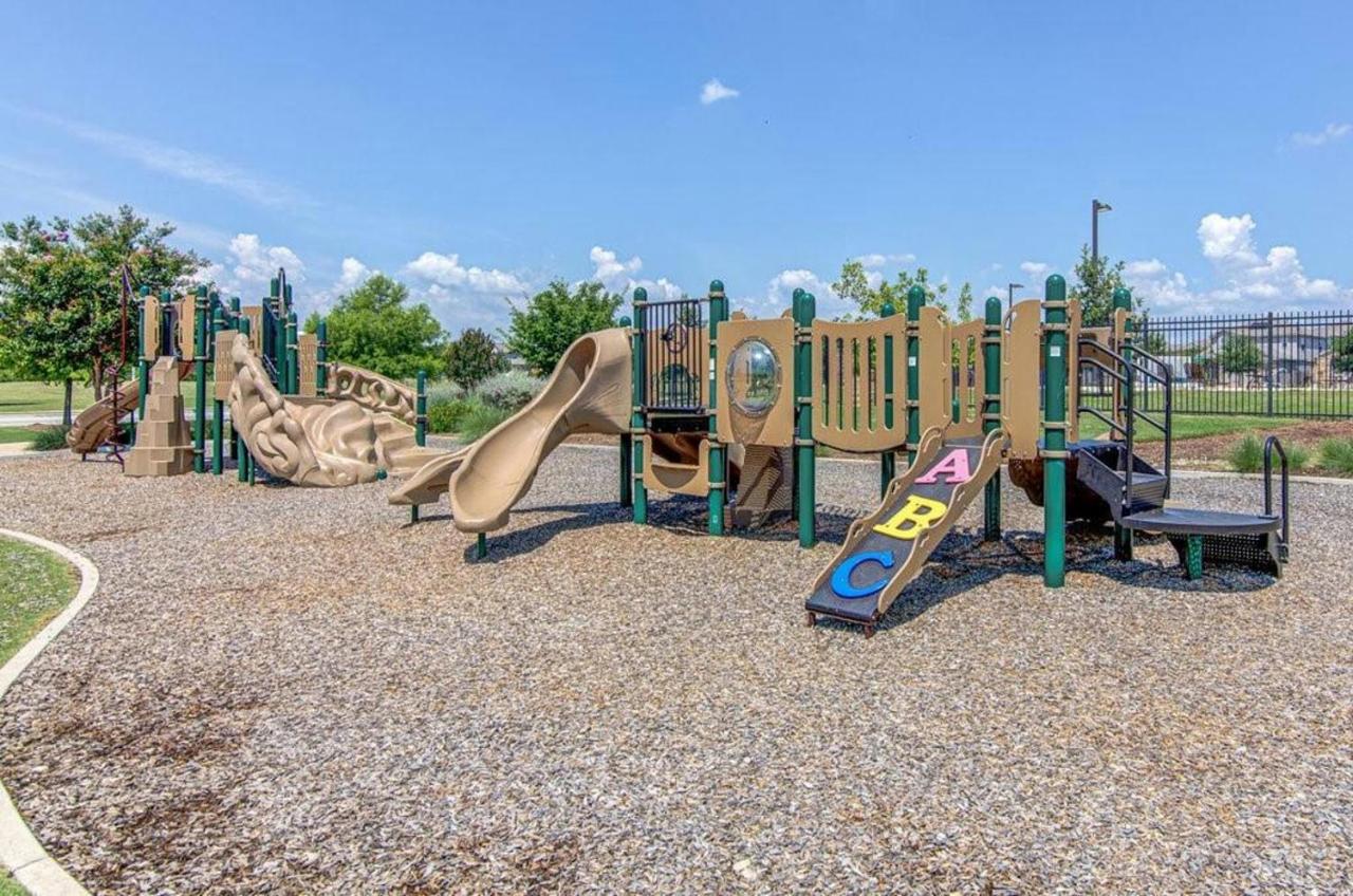 Serenity Home Near Downtown & Airport - 5