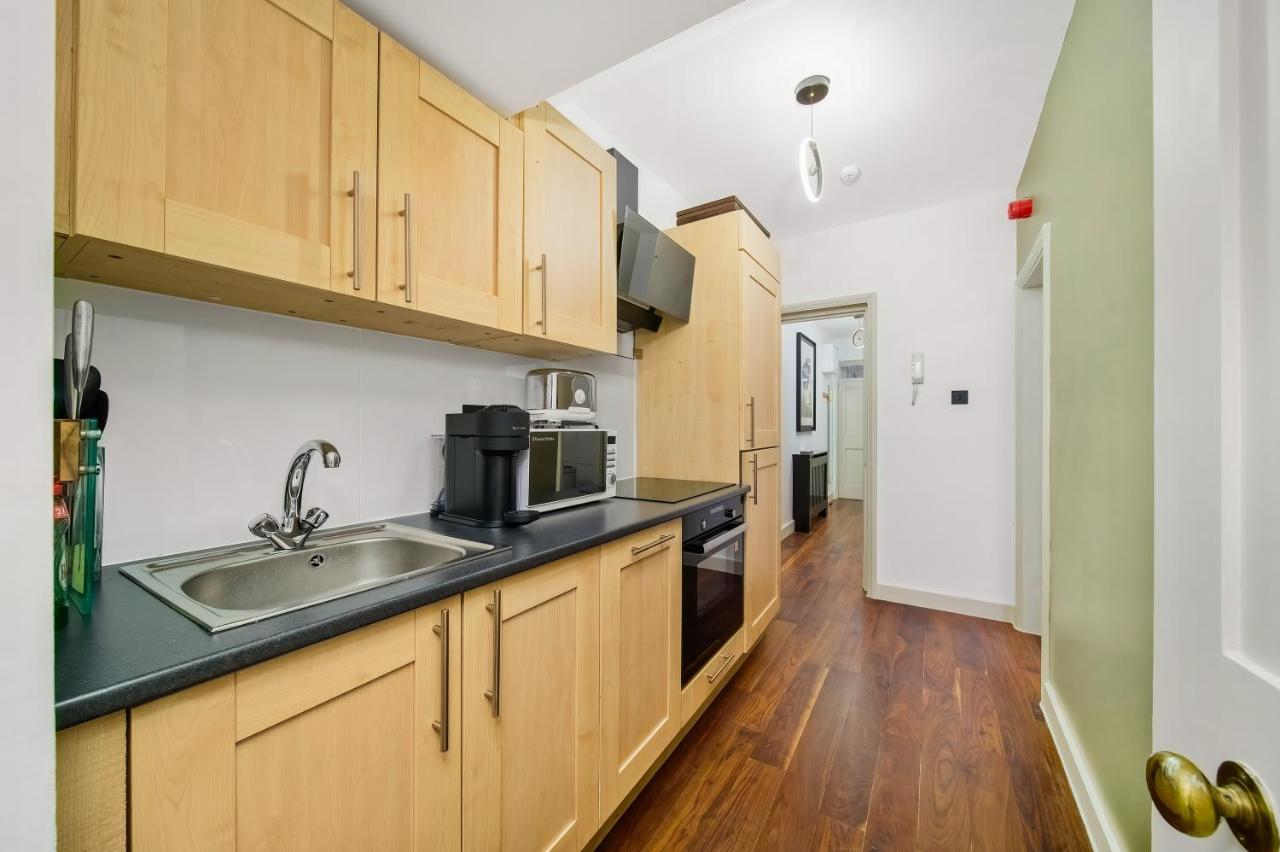 Marble Arch Stylish Abode - 4