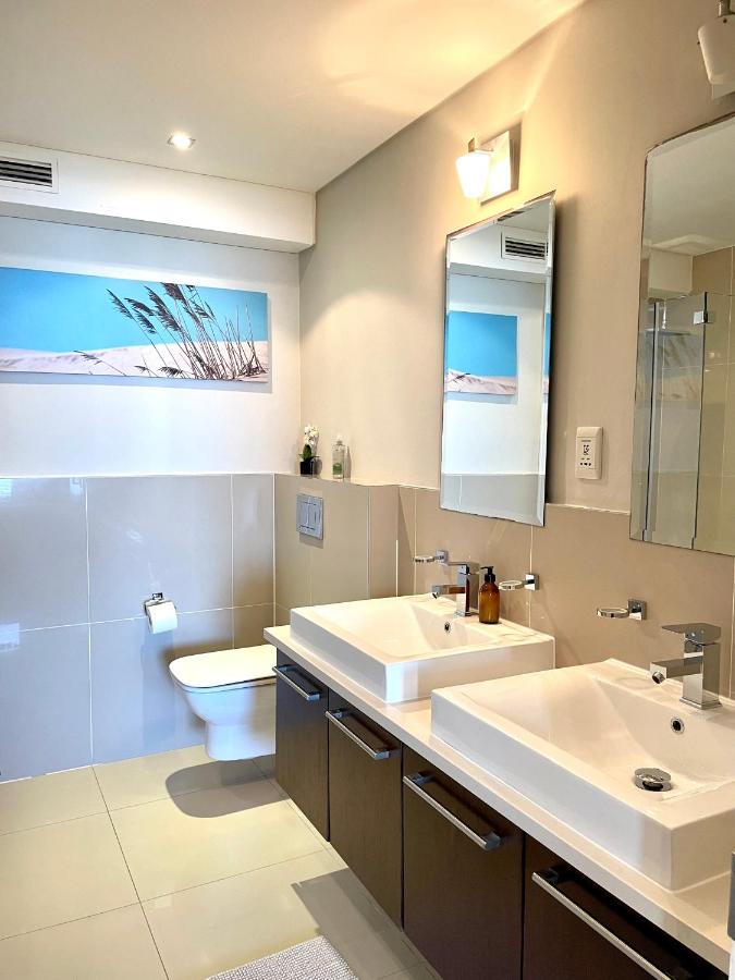 Bloubergstrand Oceanview Escape - 3