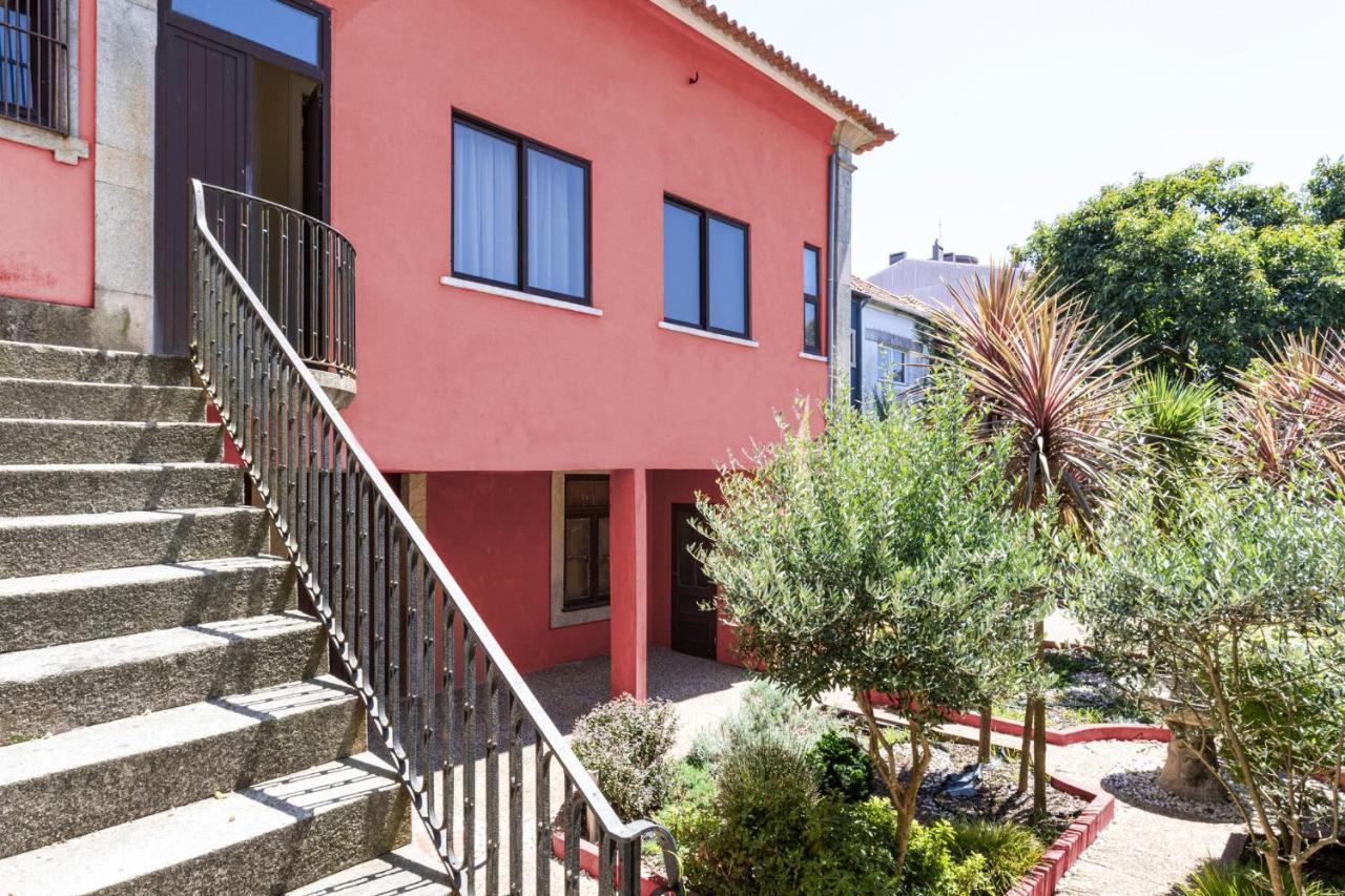 Guesthouse Bonjardim by LovelyStay - 2
