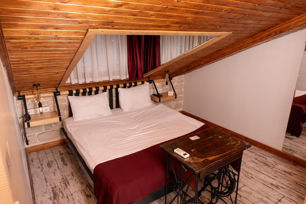 Hot Budget Ortakoy - 2