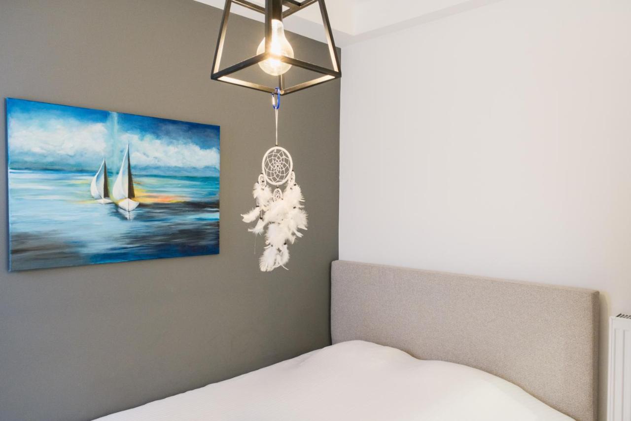 2 br cozy stylish apartment - 4