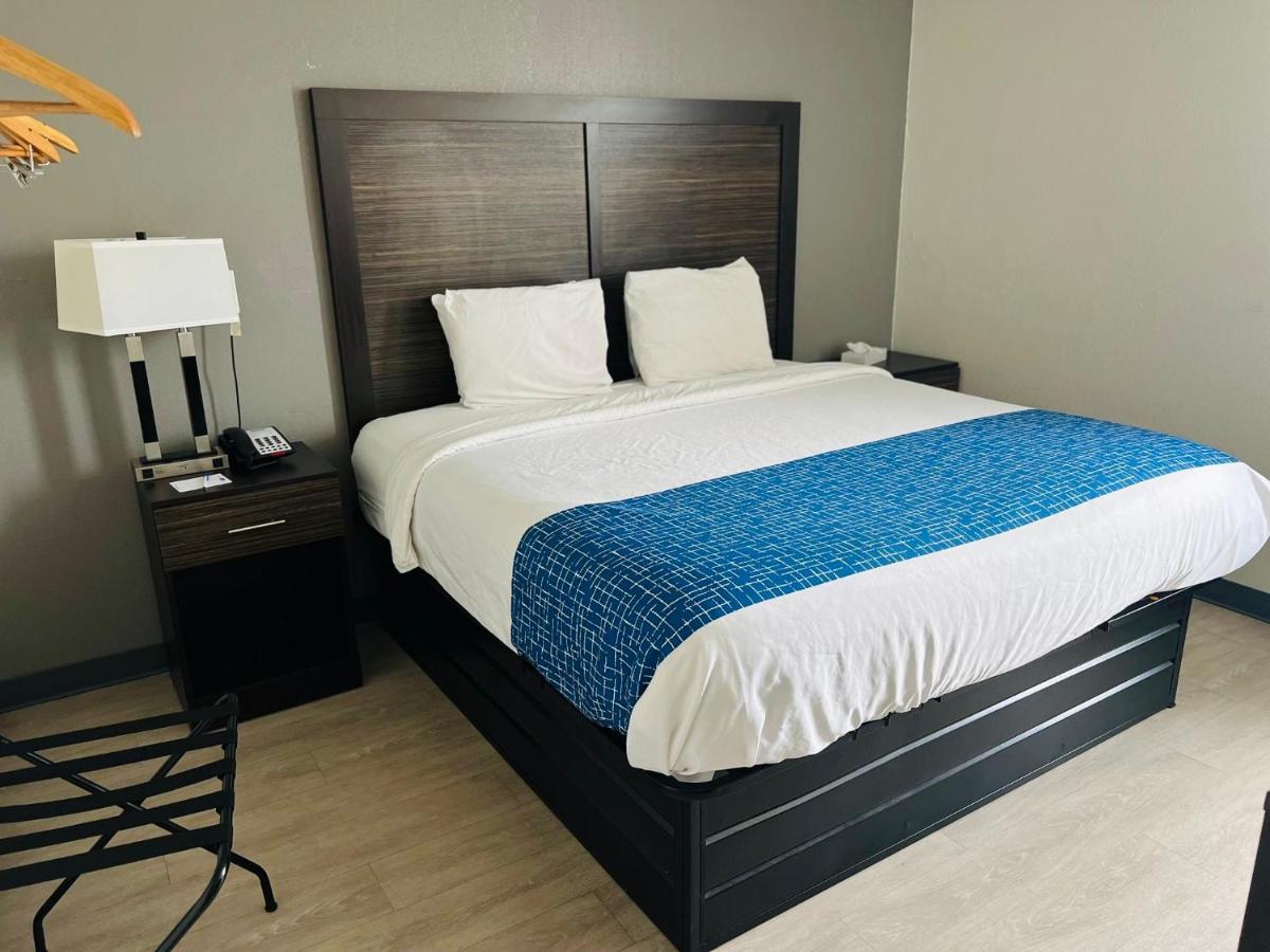 Budget Inn Gallipolis — photo 12