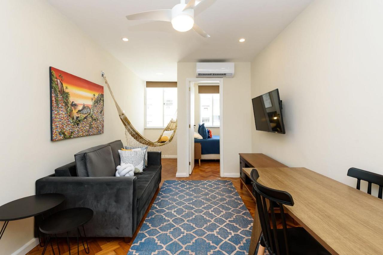 2BDR 350m from Copacabana Beach | SF 135/604