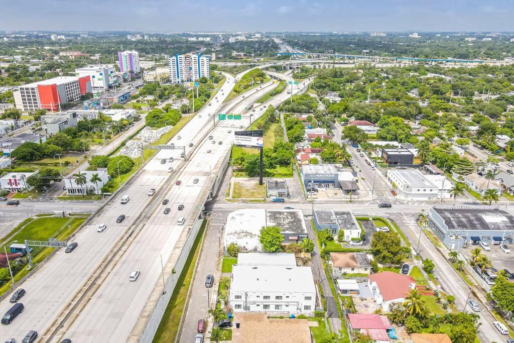 Stylish Lux Apt 5 min walking to Design District apt 7 - 2