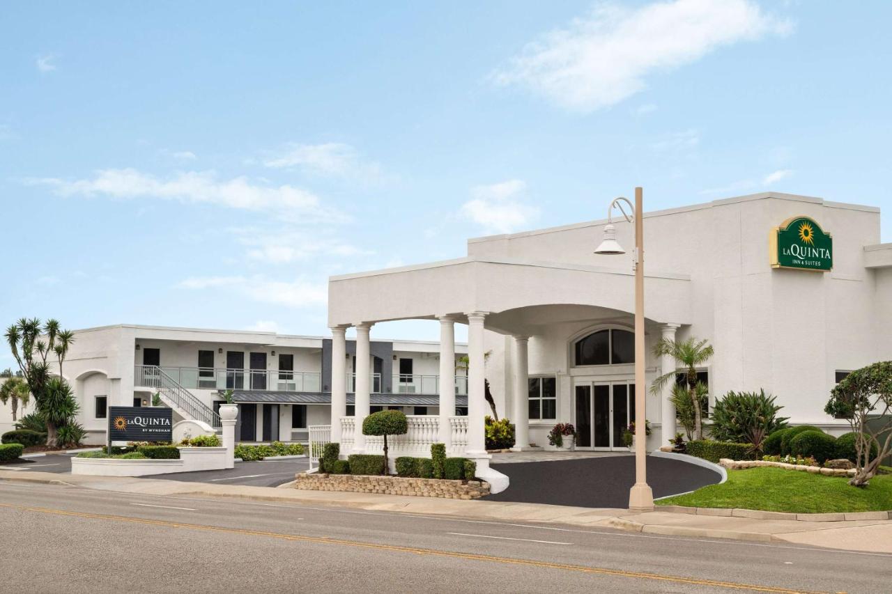 Image: La Quinta by Wyndham Oceanfront Daytona Beach
