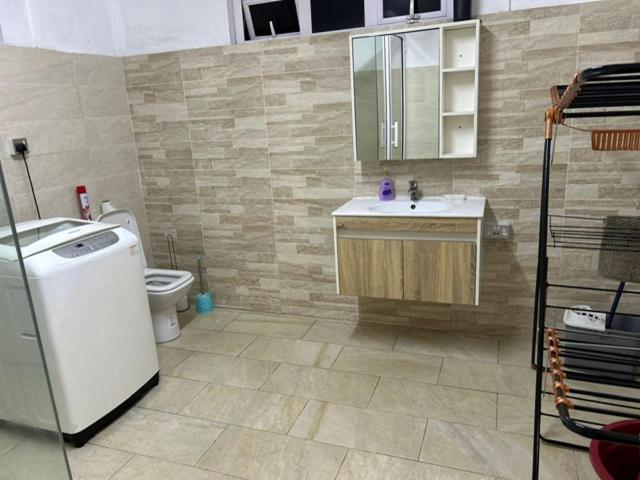 Spacious 3 Bedrooms Flat in Port Louis - 3