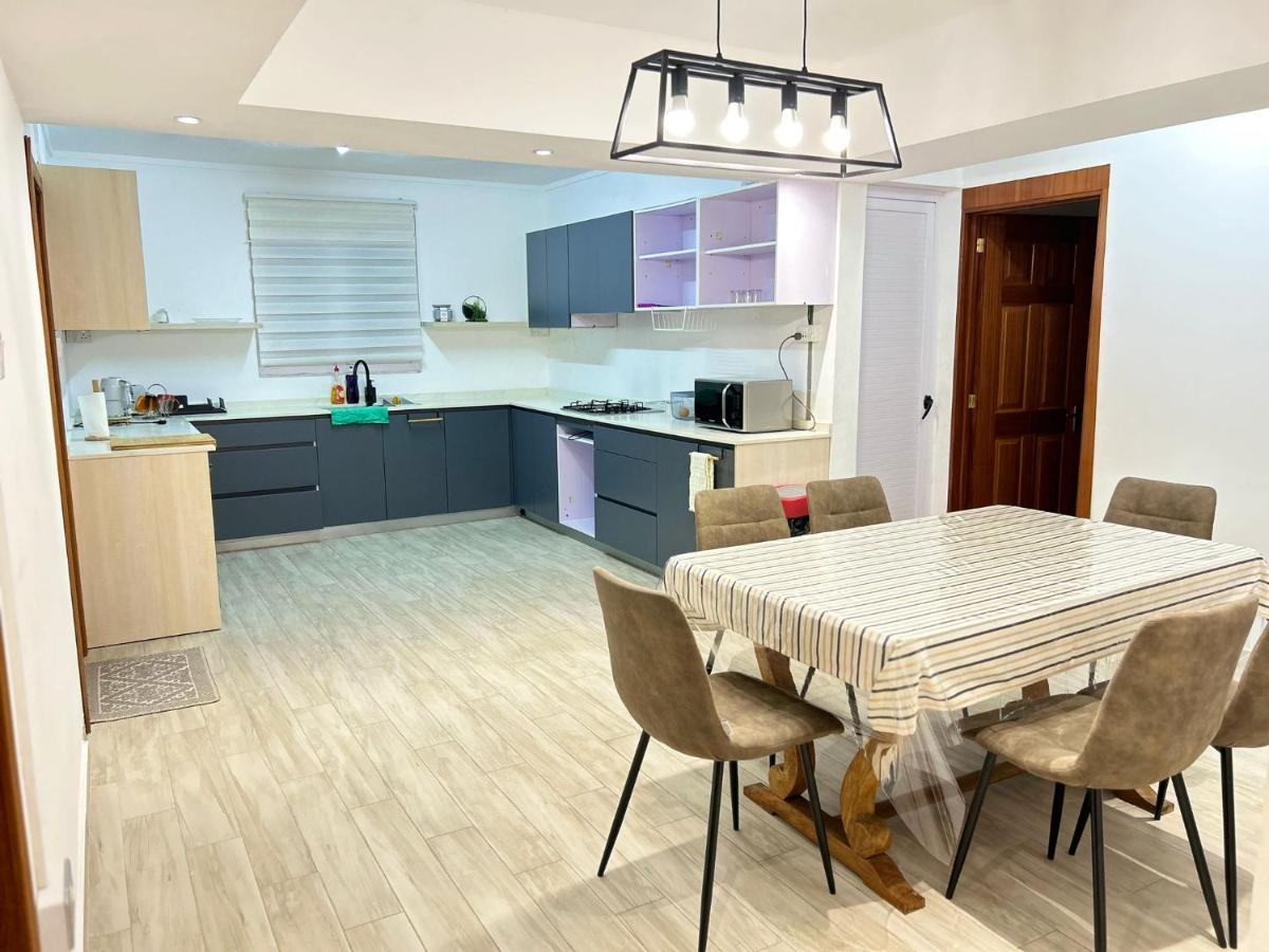 Spacious 3 Bedrooms Flat in Port Louis - 4