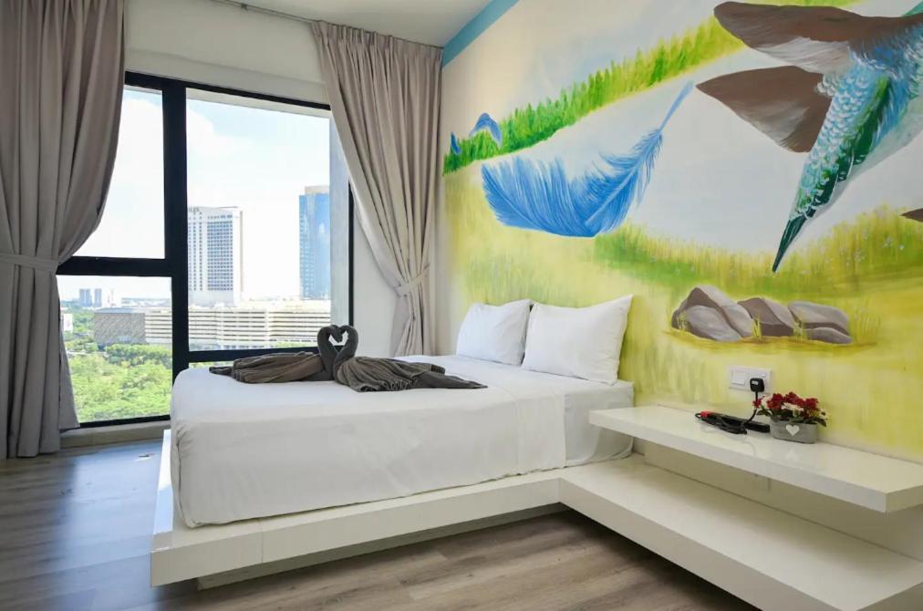 Mid Valley Southkey Mall - 24-7 Support - Netflix - Infinity Pool - 2