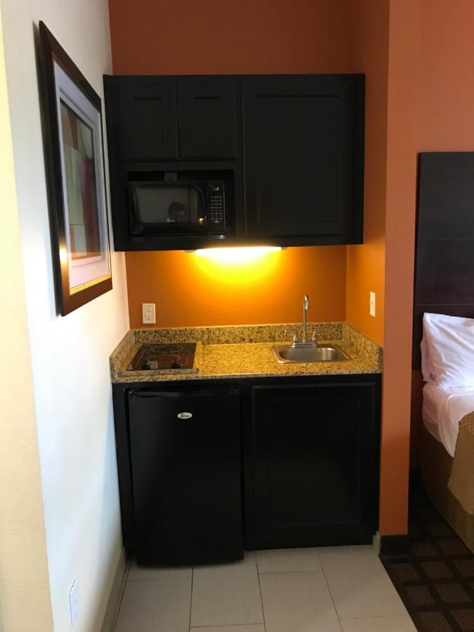 Executive — photo 3