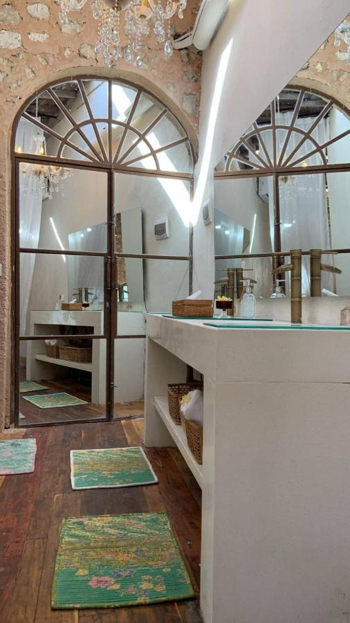 Apple by Toraja Bambu Uluwatu at Padang Padang Beach - 3