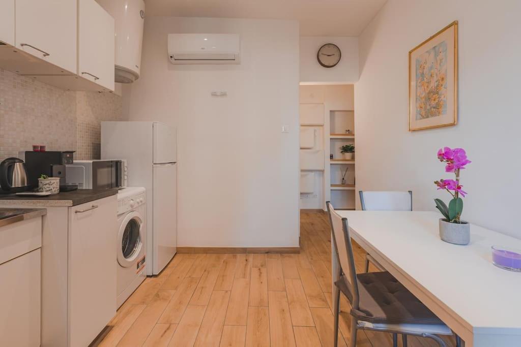 Fibra & Netflix - Largo Barriera Elegant Suite - 5