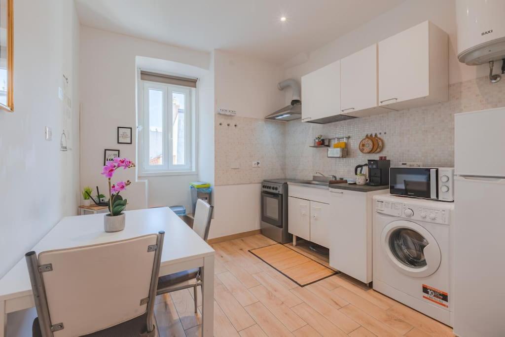 Fibra & Netflix - Largo Barriera Elegant Suite - 2