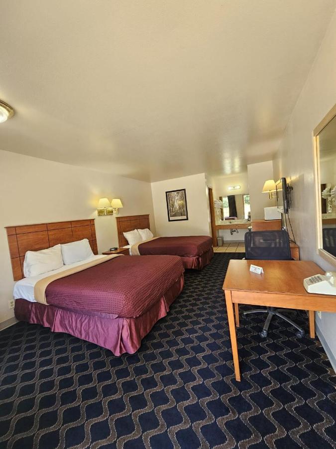 Boomtown Inn — photo 2