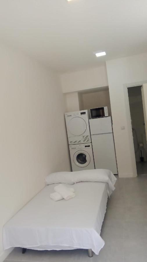 Estudio encantador cerca del carrefour rosaleda 1 - 2