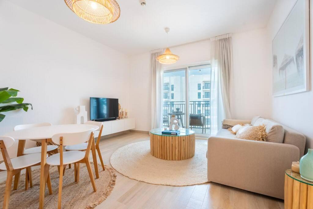 Modern2BR ElegantYas Island703 - 4
