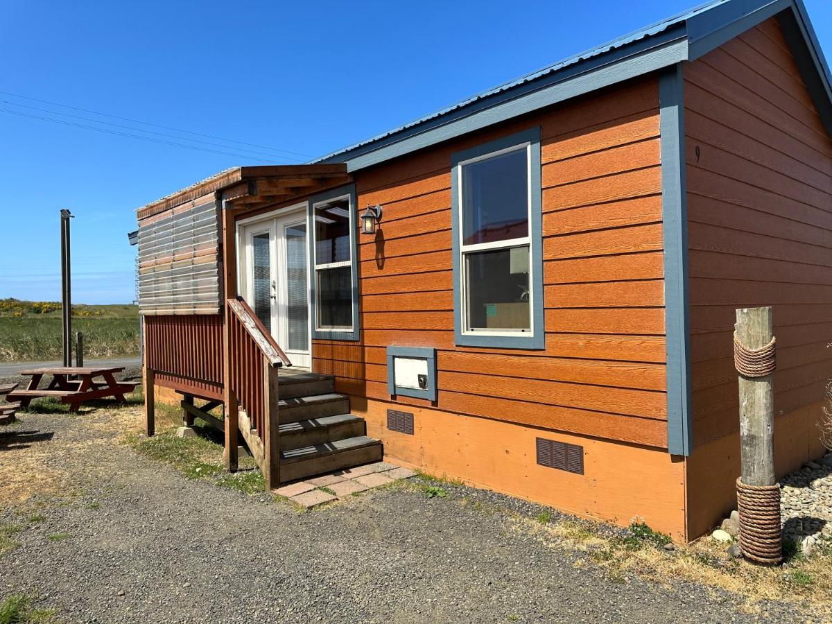 Westport Inn Cabins — photo 17