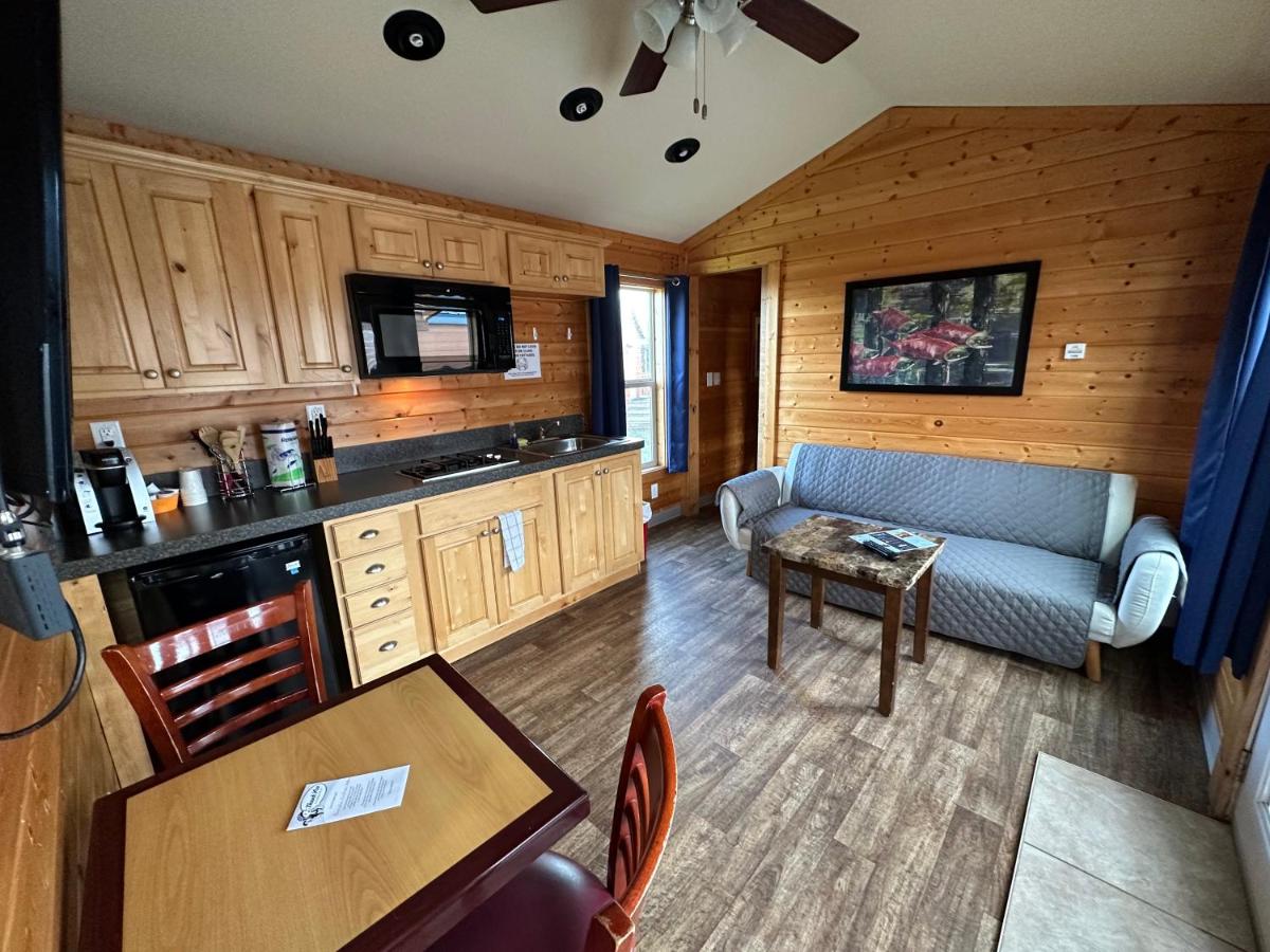 Westport Inn Cabins — photo 4