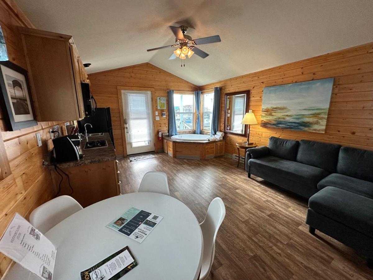 Westport Marina Cottages — photo 12