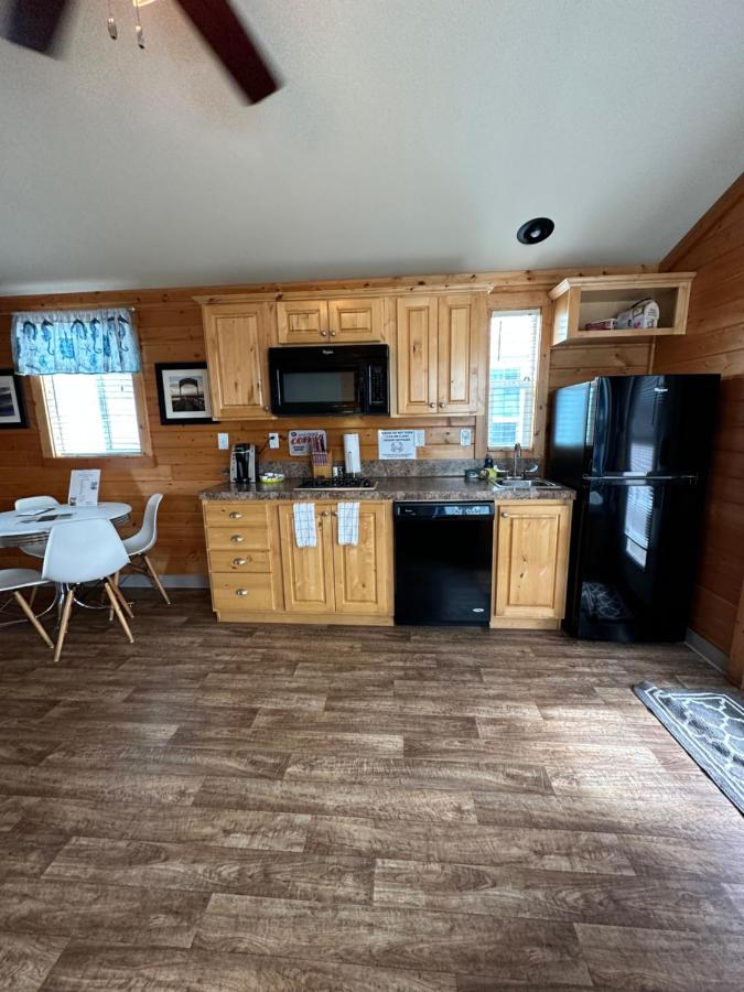 Westport Marina Cottages — photo 17