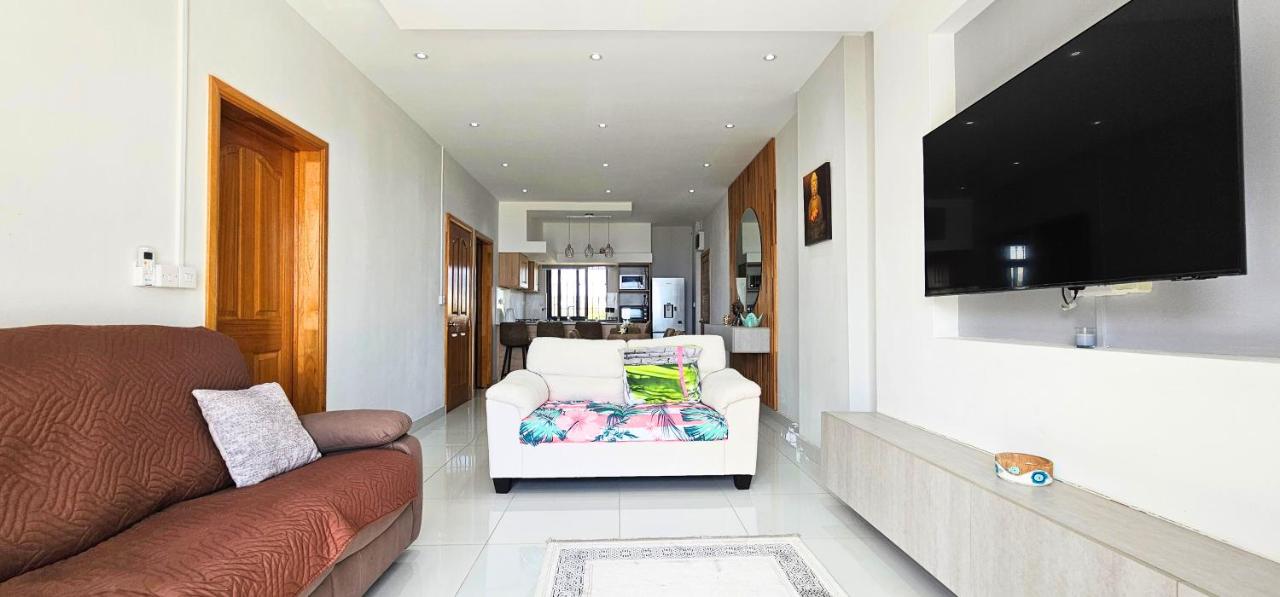 Zen Retreat with Stunning Sea Views and Sunsets - 3