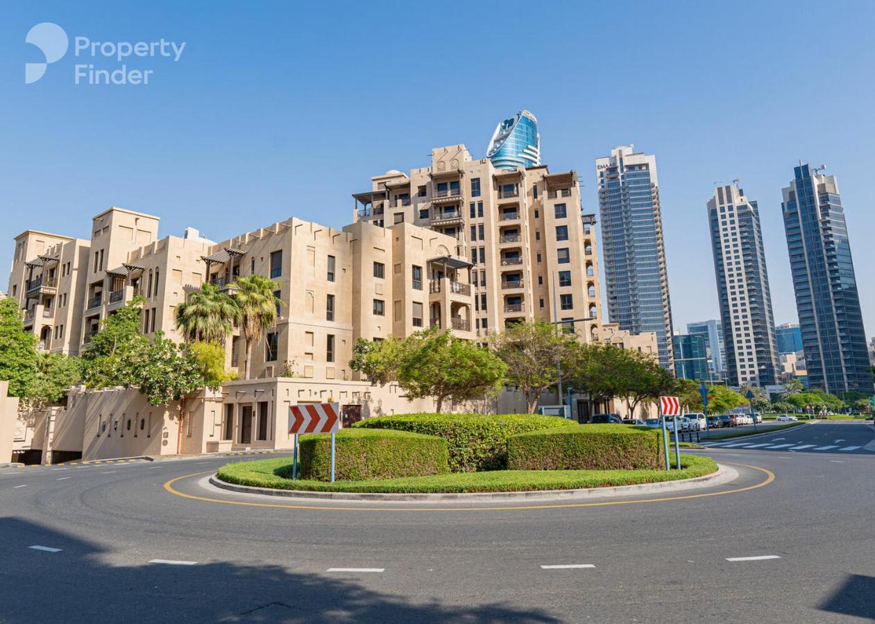 Upscale 1-Bedroom Apt with Iconic Burj Khalifa View - 5