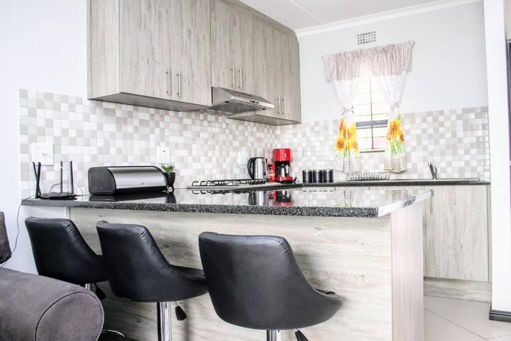 7 on Laibach - Buhrein Estate, Kraaifontein - 3