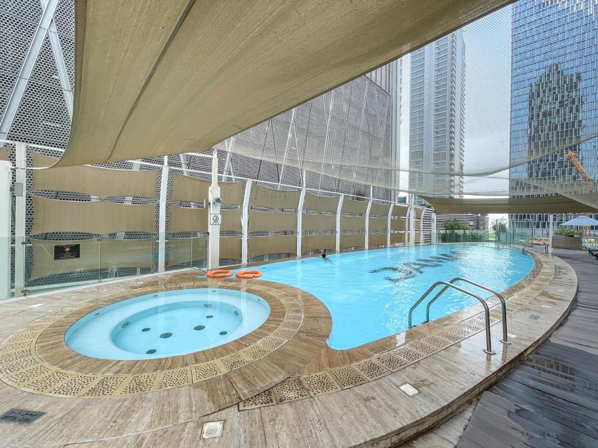 Sky-High 1BR with Breathtaking Burj Khalifa View - 4