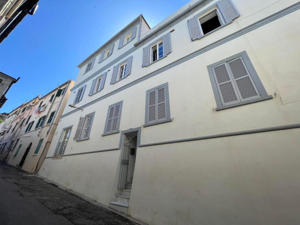 Budget-friendly 1BR in the city center