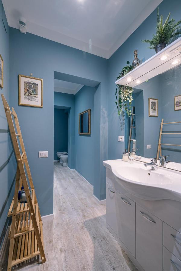 Accademia Luxury Art Apartment - 2