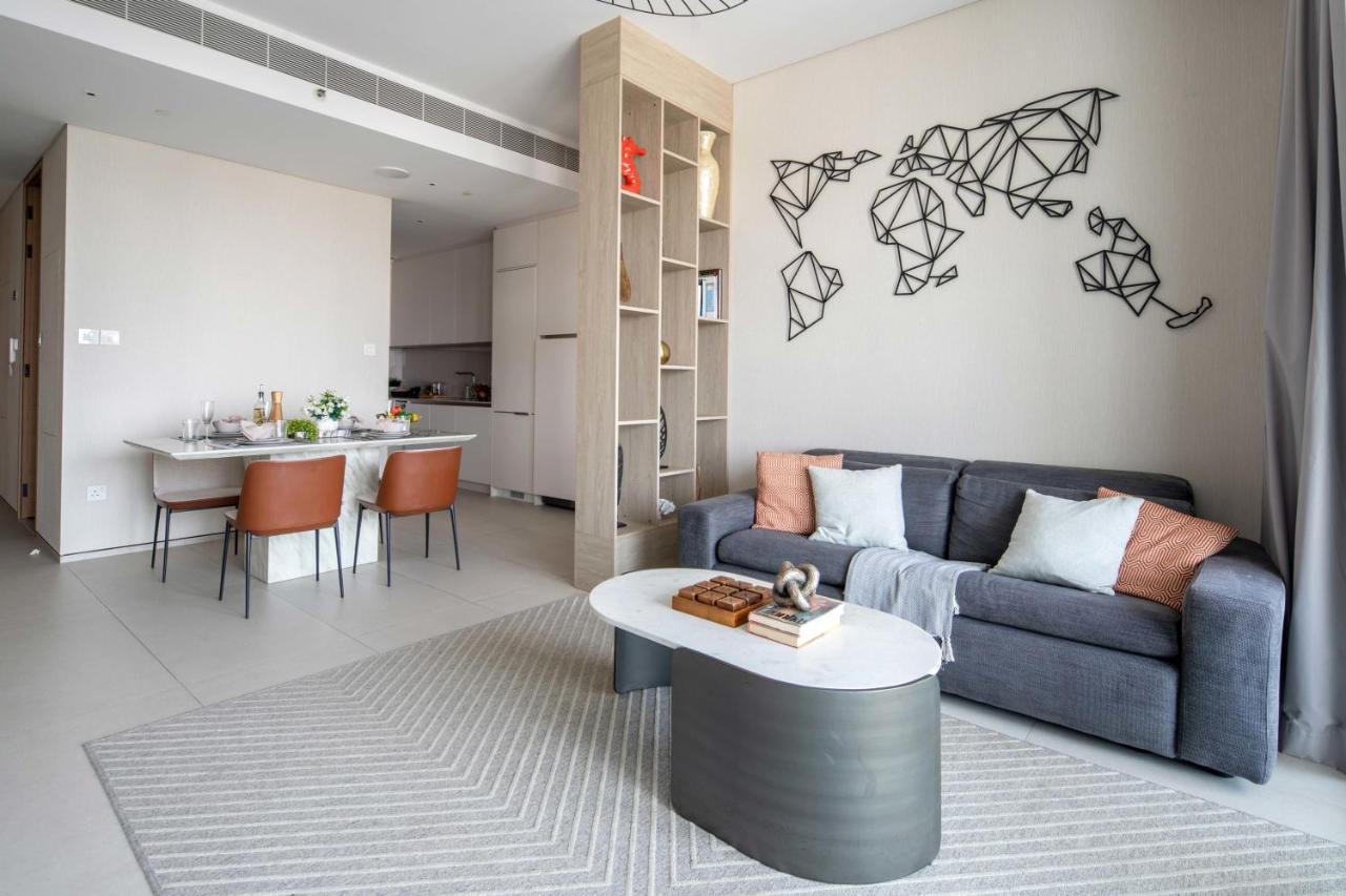 Frank Porter - The Address JBR - 2