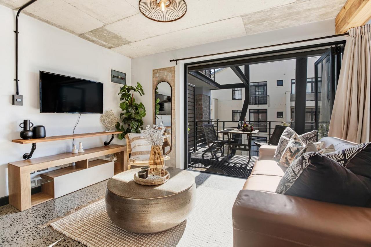 White Soil Bookings - 3