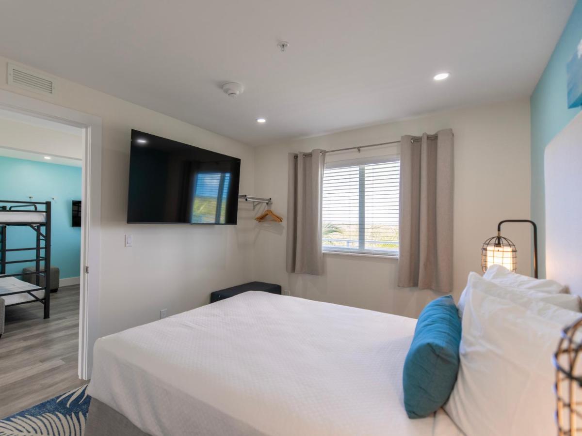 Sugarloaf Key Hotel at KOA Resort — photo 12
