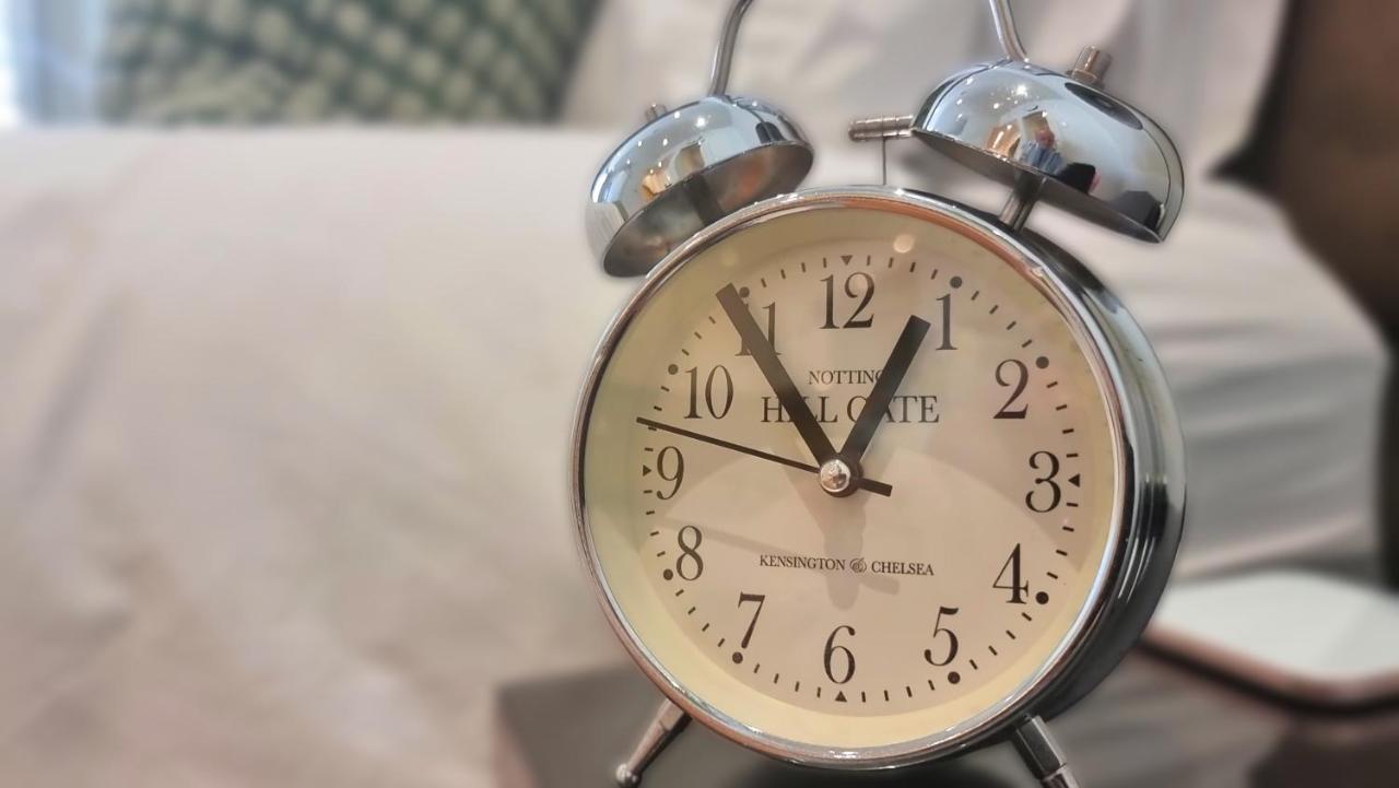 Notting Hill - The One one One! -1 - 5