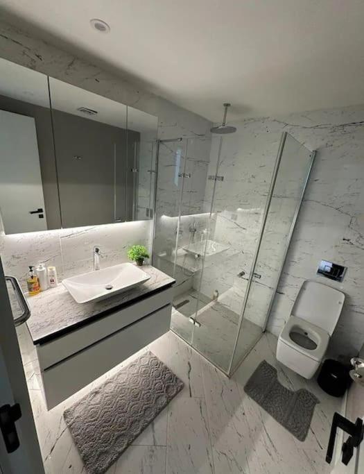 Modern Luxury apt at Sinpas Queen - 3