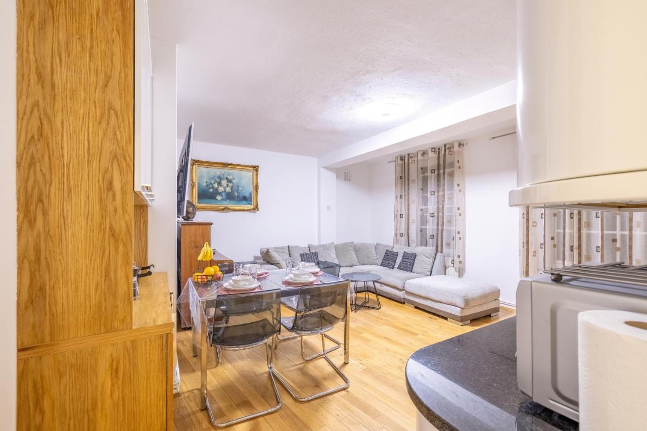 Quiet location in central London, close to Paddington, Regent Park, Lord's Cricket, late check-in - 4