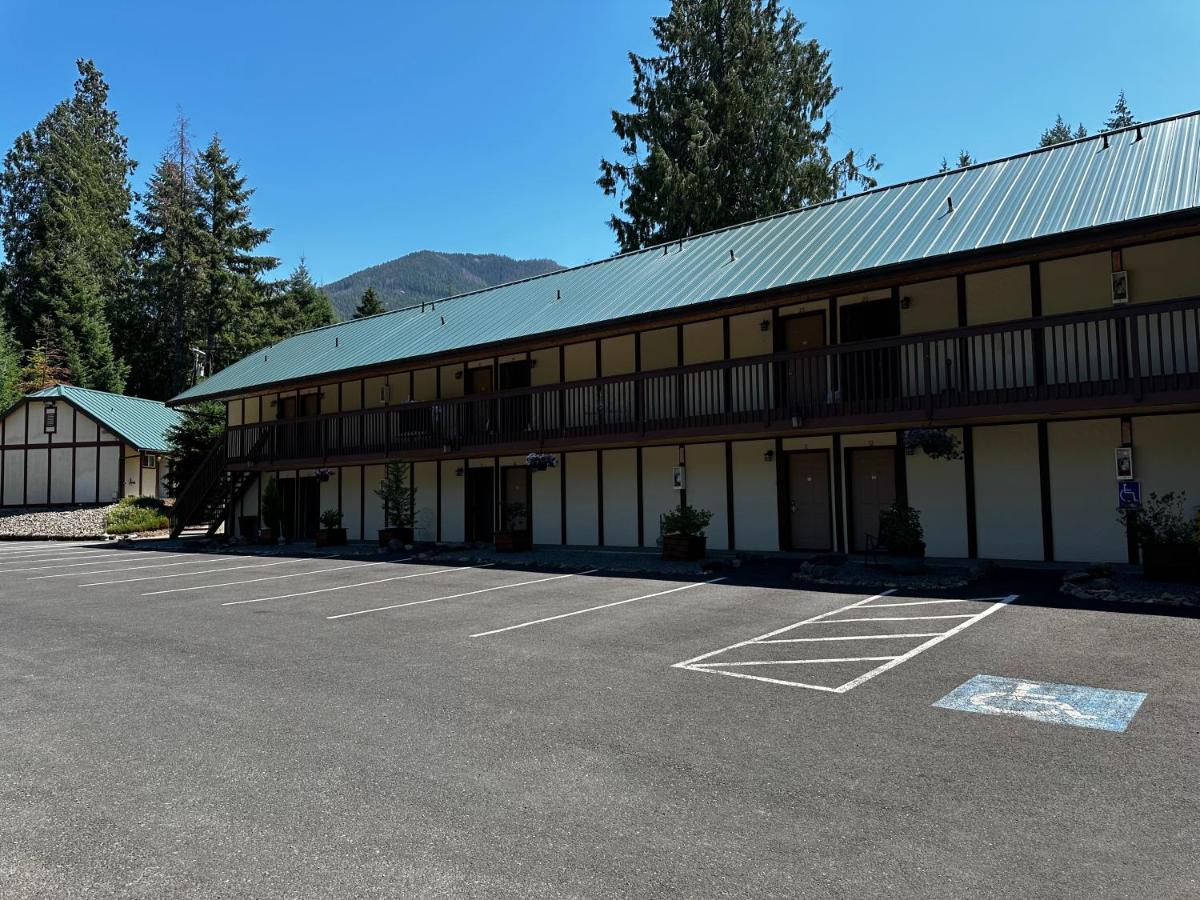 Packwood Lodge & Cabins — photo 4