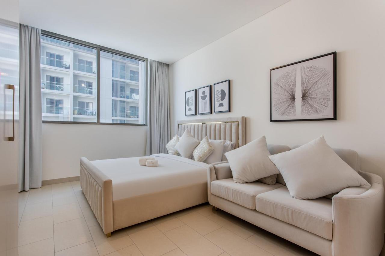 STAY BY LATINEM Luxury 2BR Holiday Home CVR B1705 near Burj Khalifa - 2