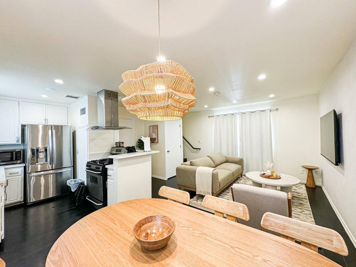 Bohemian Dream- 2BR, Retreat Near Hollywood -BR6 - 4