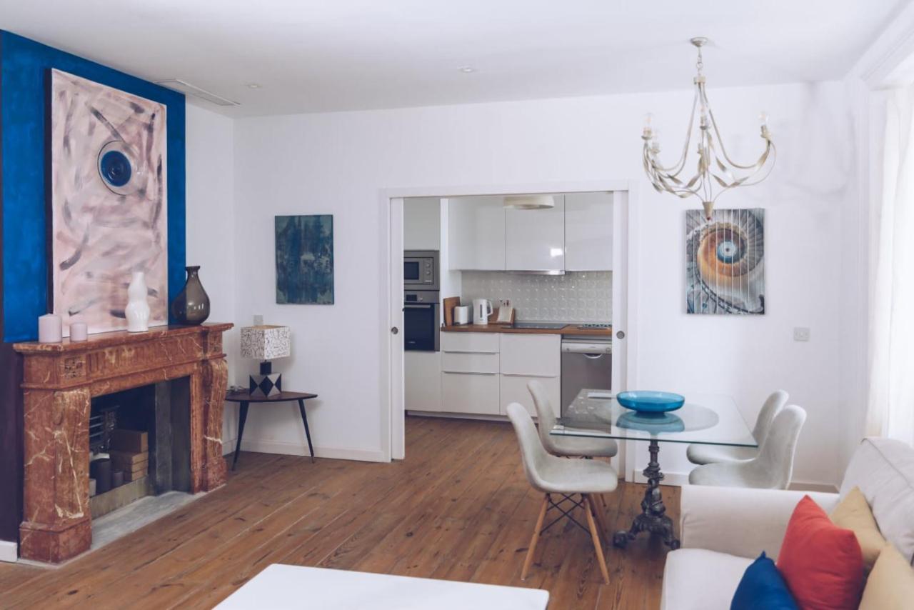 Chic & Luxurious 2-BR Escape Designed for Elegance