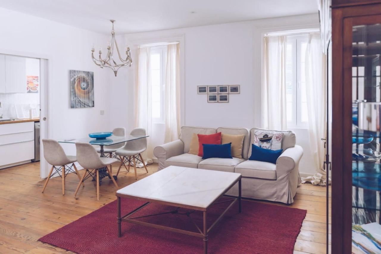 Chic & Luxurious 2-BR Escape Designed for Elegance