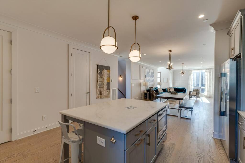 Rooftop Fun, Walk to the Gulch and 12th S near Broadway - 4