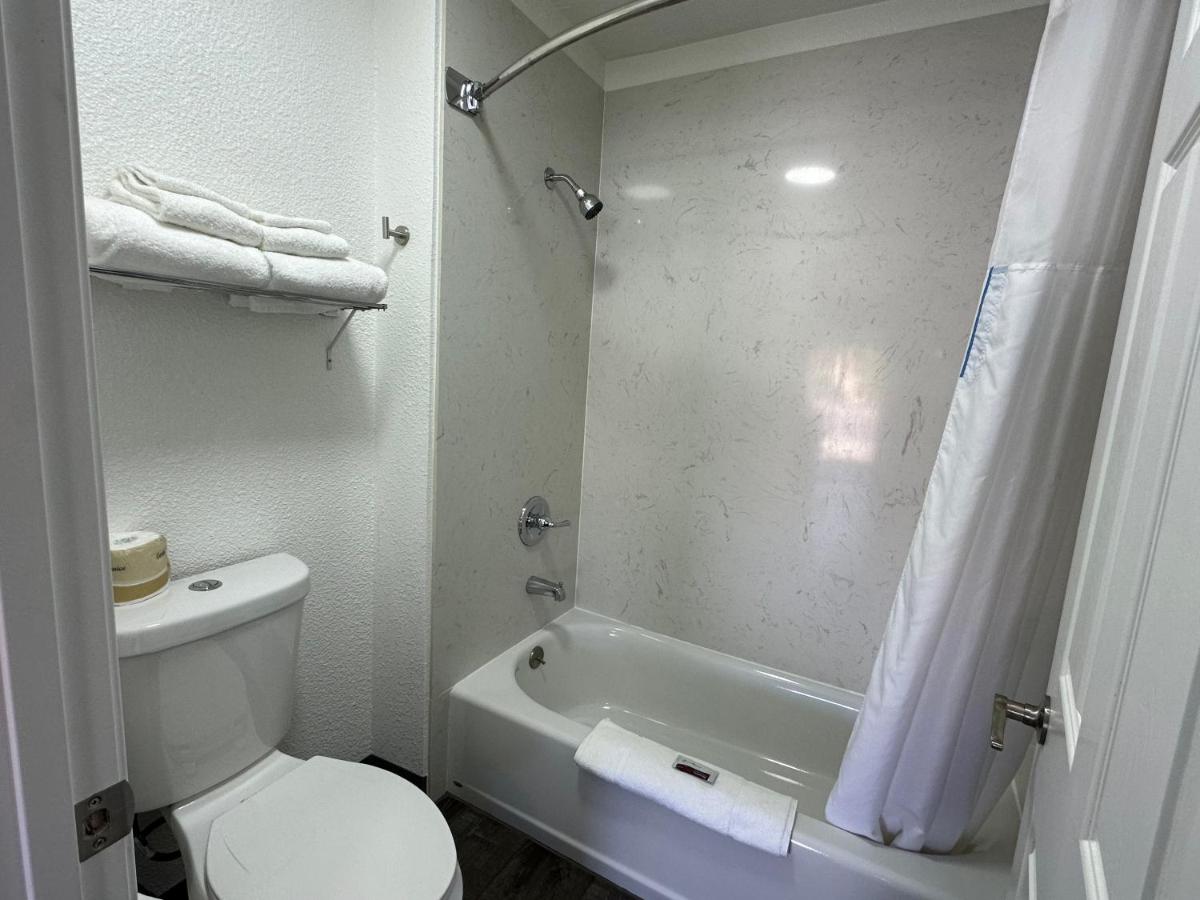Sands Motel — photo 14