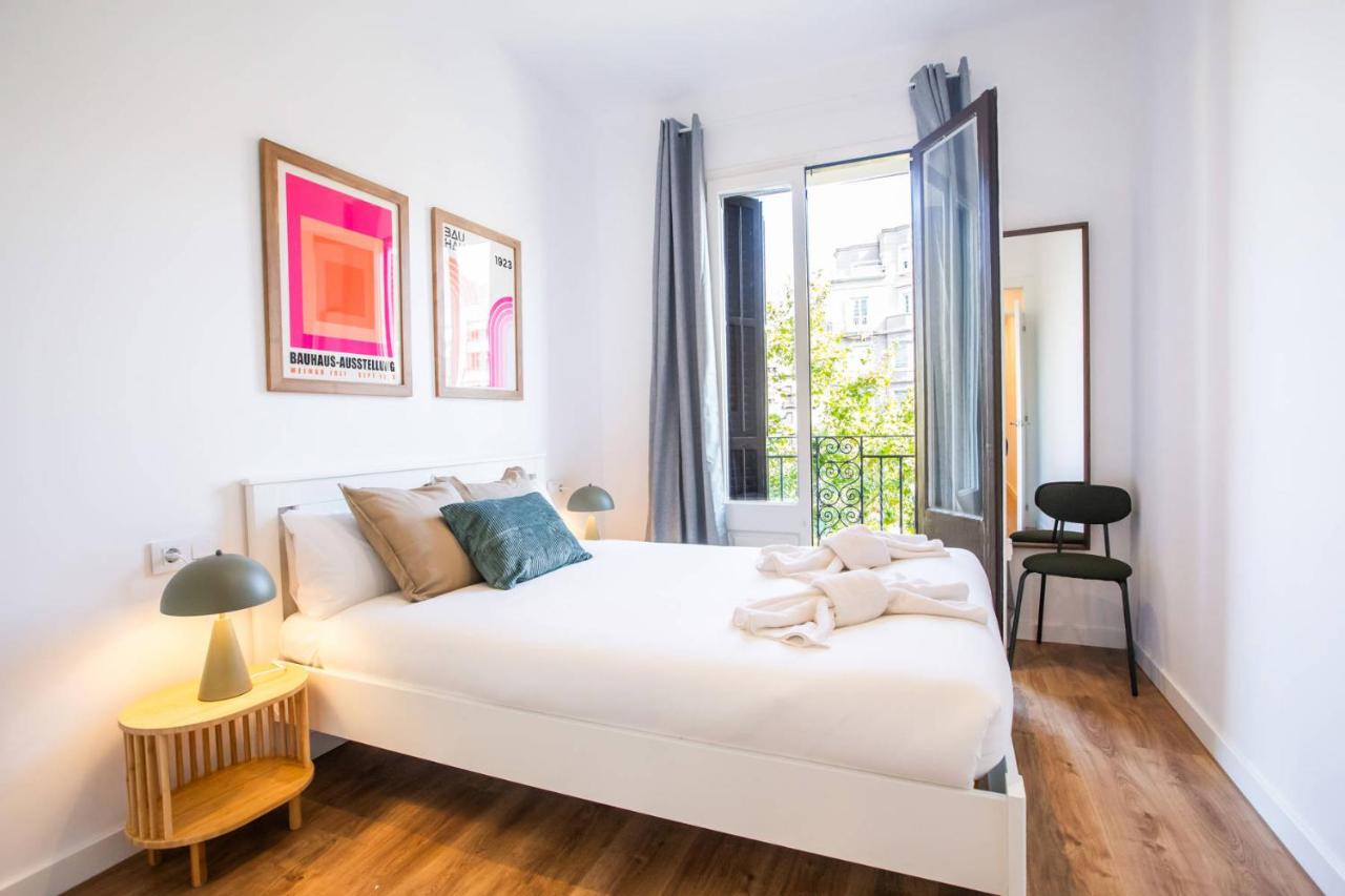 33PAR1094 - Magnific 2BR Flat in Poble Sec - 2