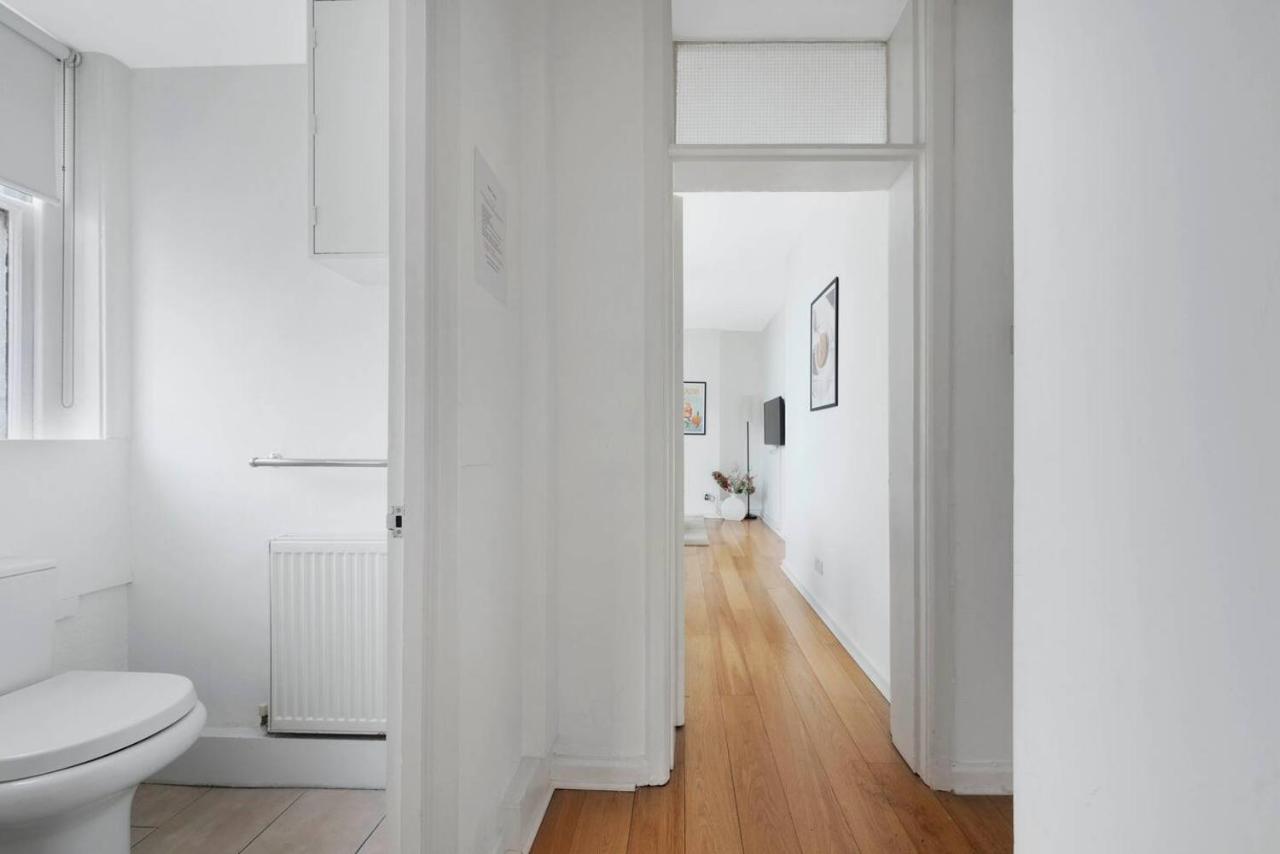 Central London- 1 Bed Apartment - 3