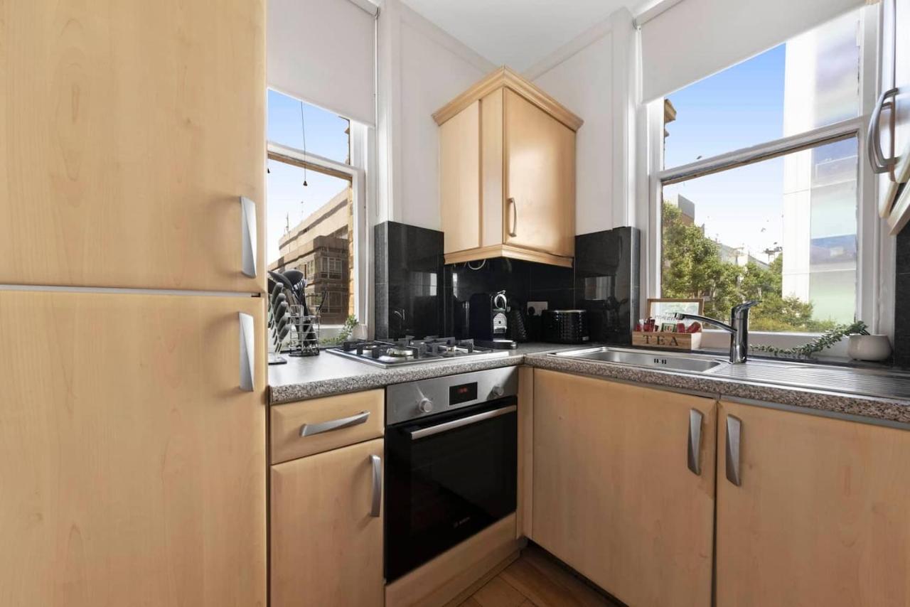 Central London- 1 Bed Apartment - 4