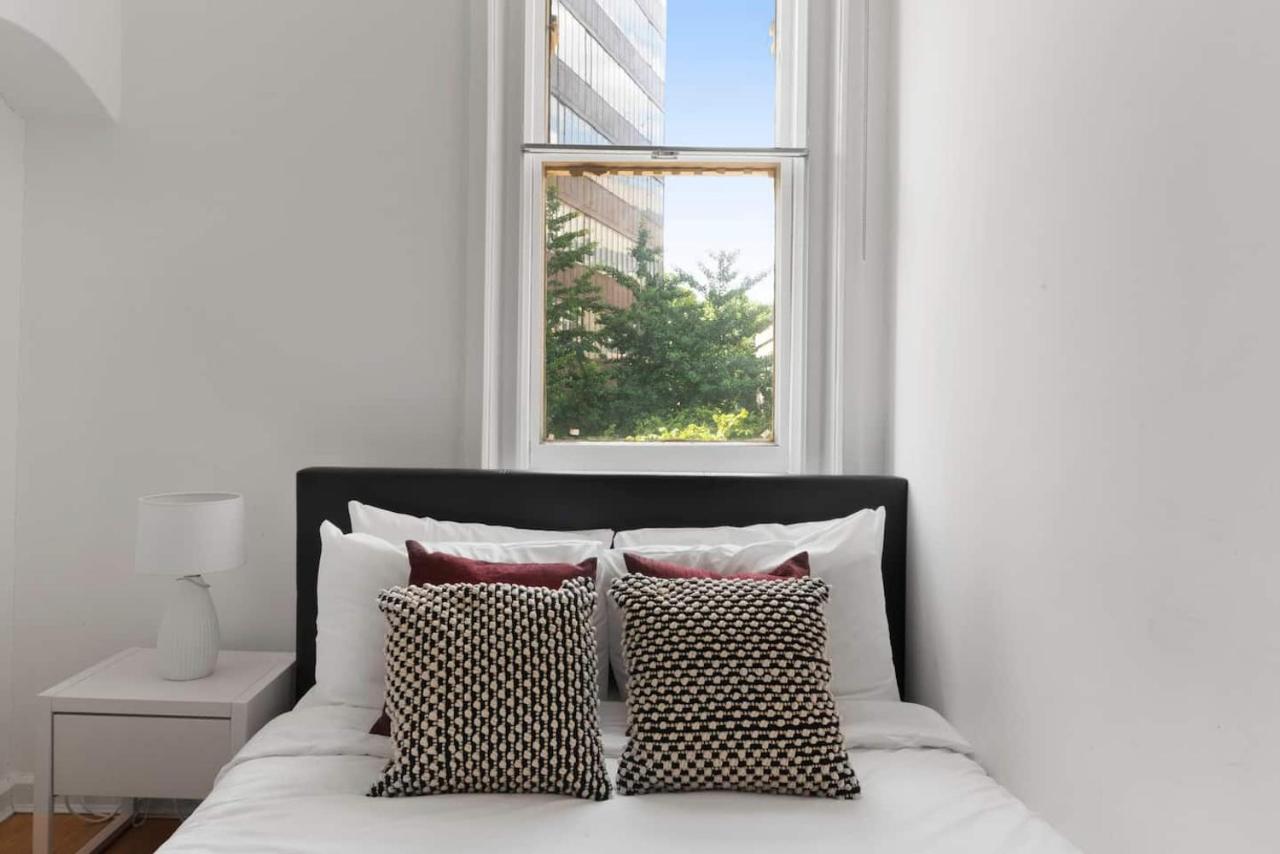 Central London- 1 Bed Apartment - 2