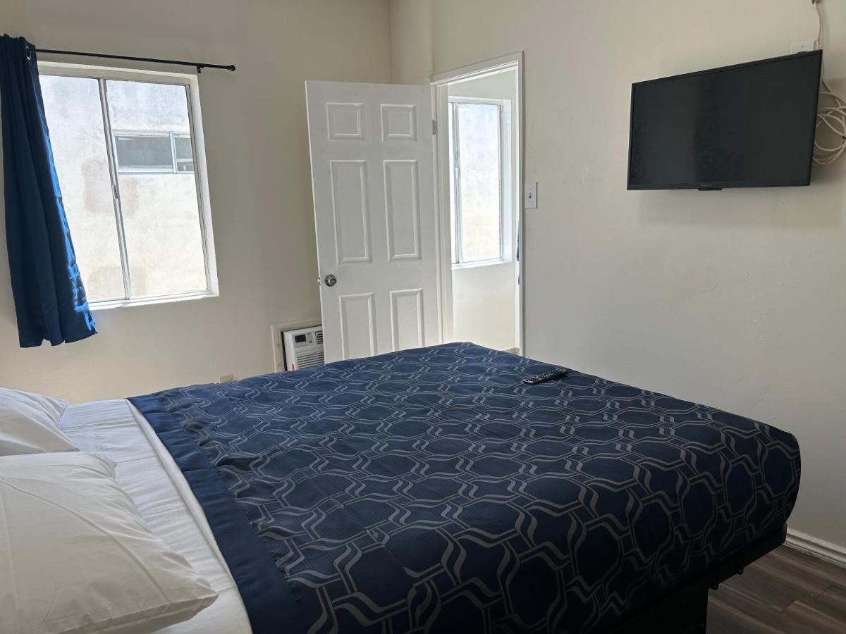 Budget Inn — photo 17