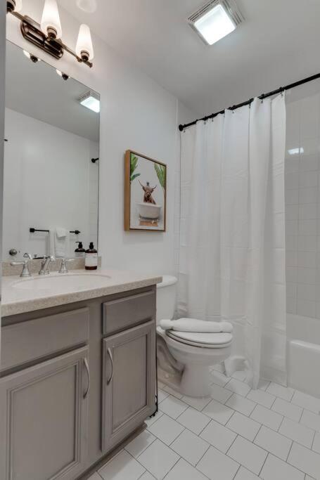 Splash & Explore Riverfront Near Broadway - 3